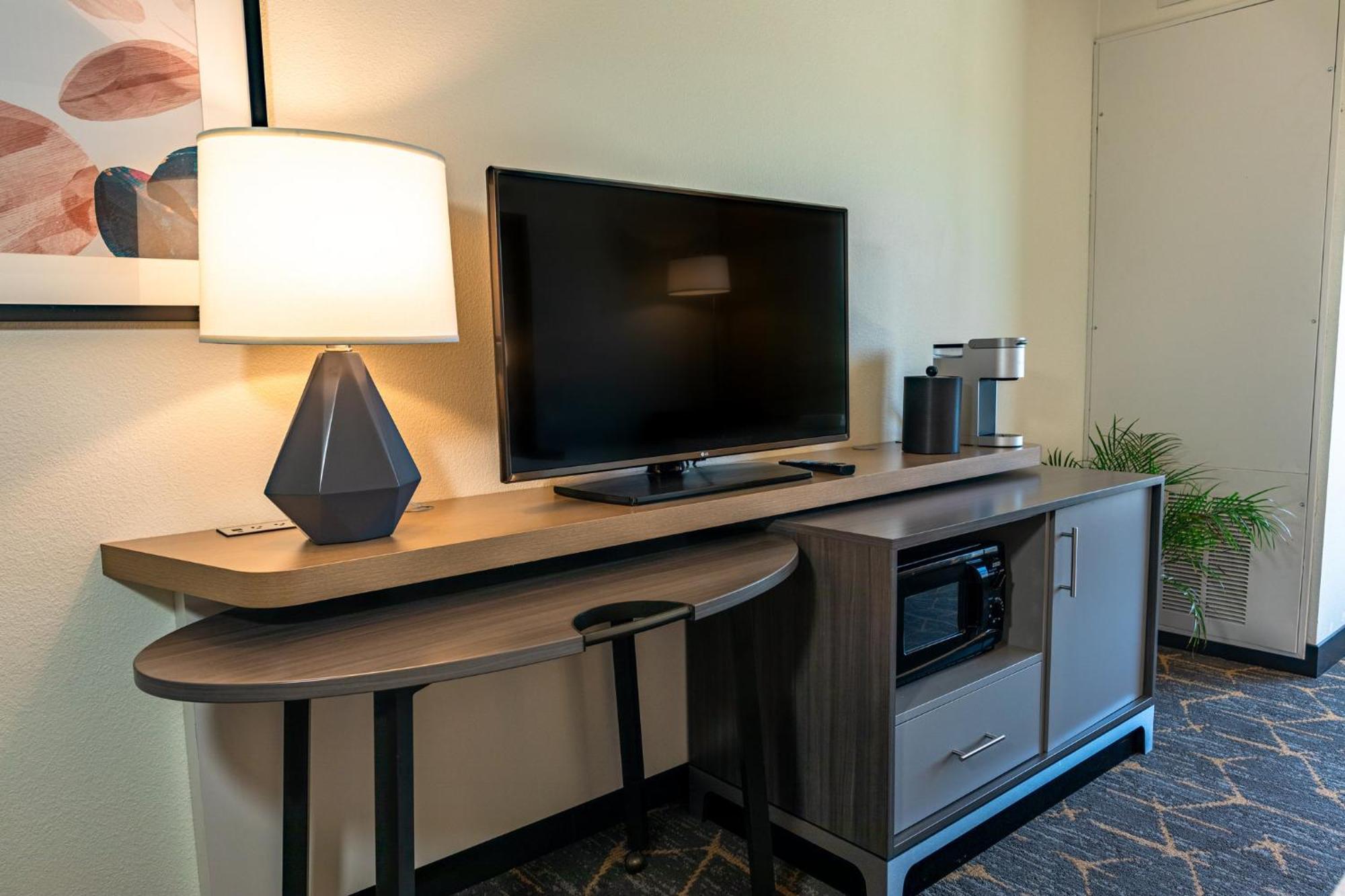 Holiday Inn Oakland Airport By Ihg Экстерьер фото