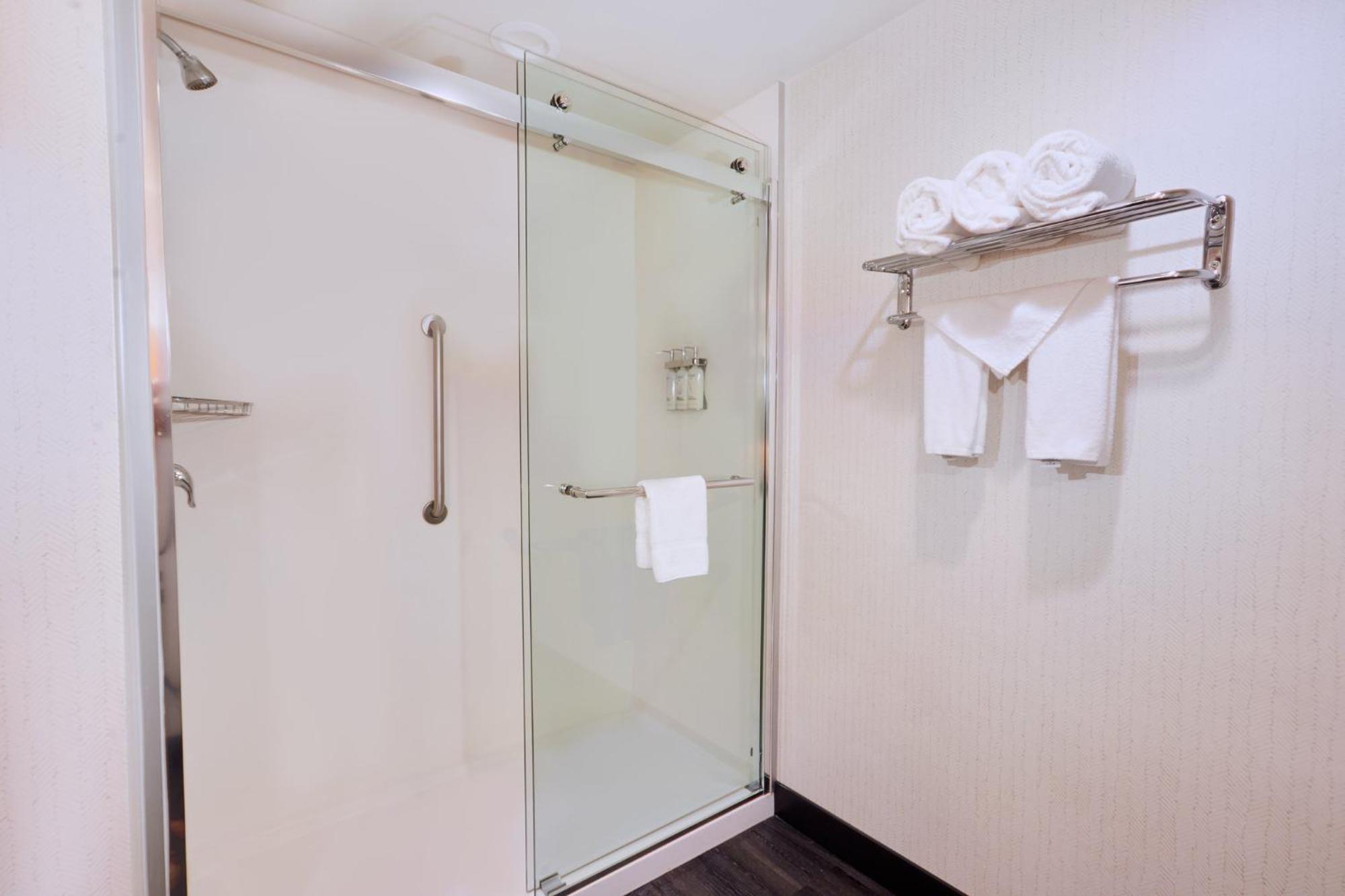 Holiday Inn Oakland Airport By Ihg Экстерьер фото